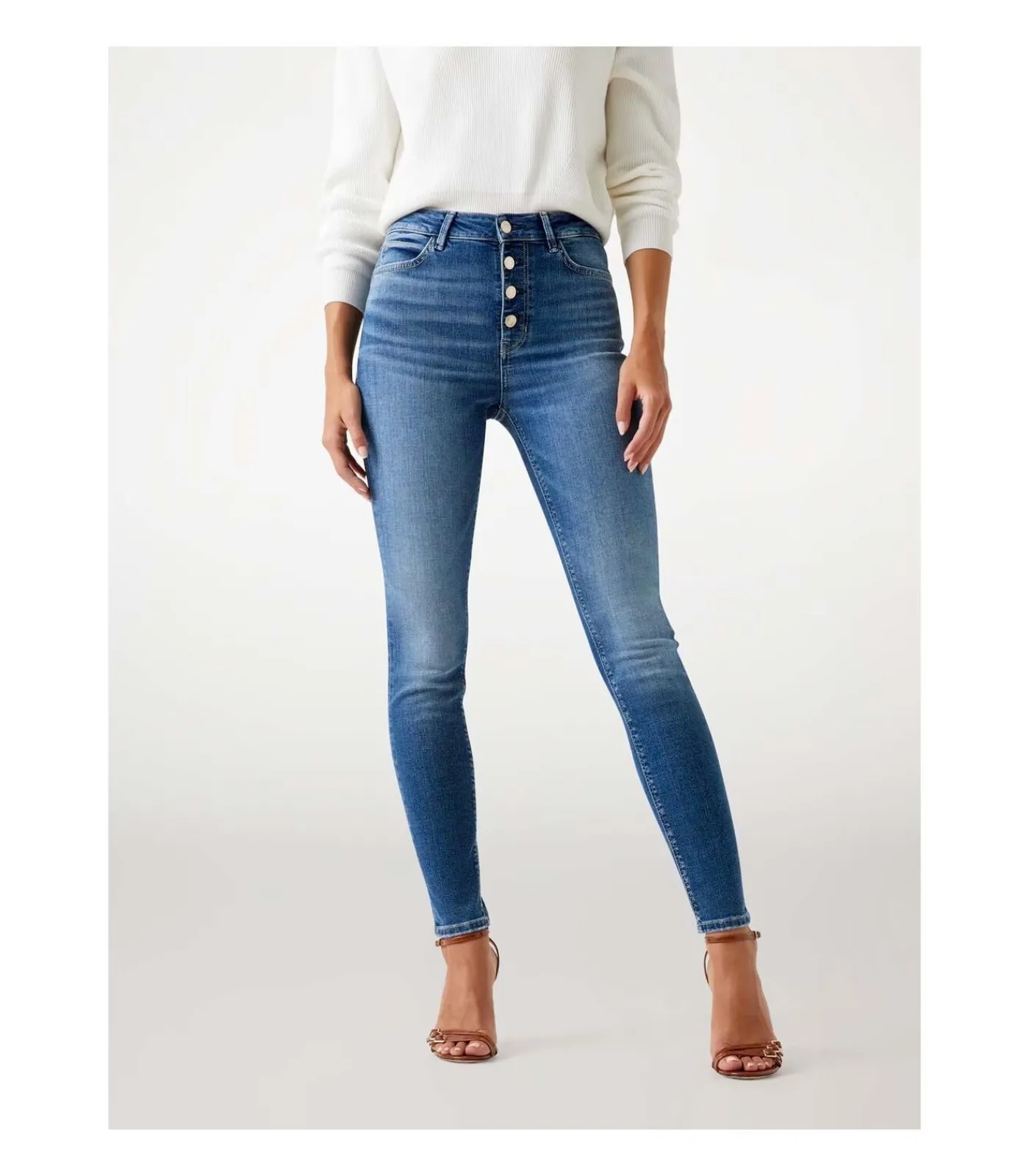 DAMES GUESS 1981 Exposed Button