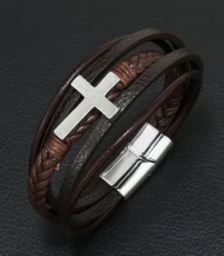 Best Armband Heren - Bruin Leer met Zilver Kleurig Kruis - 23cm Heren Armbanden