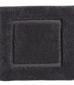 Anne de Solène Badmat | Origine · Poivre