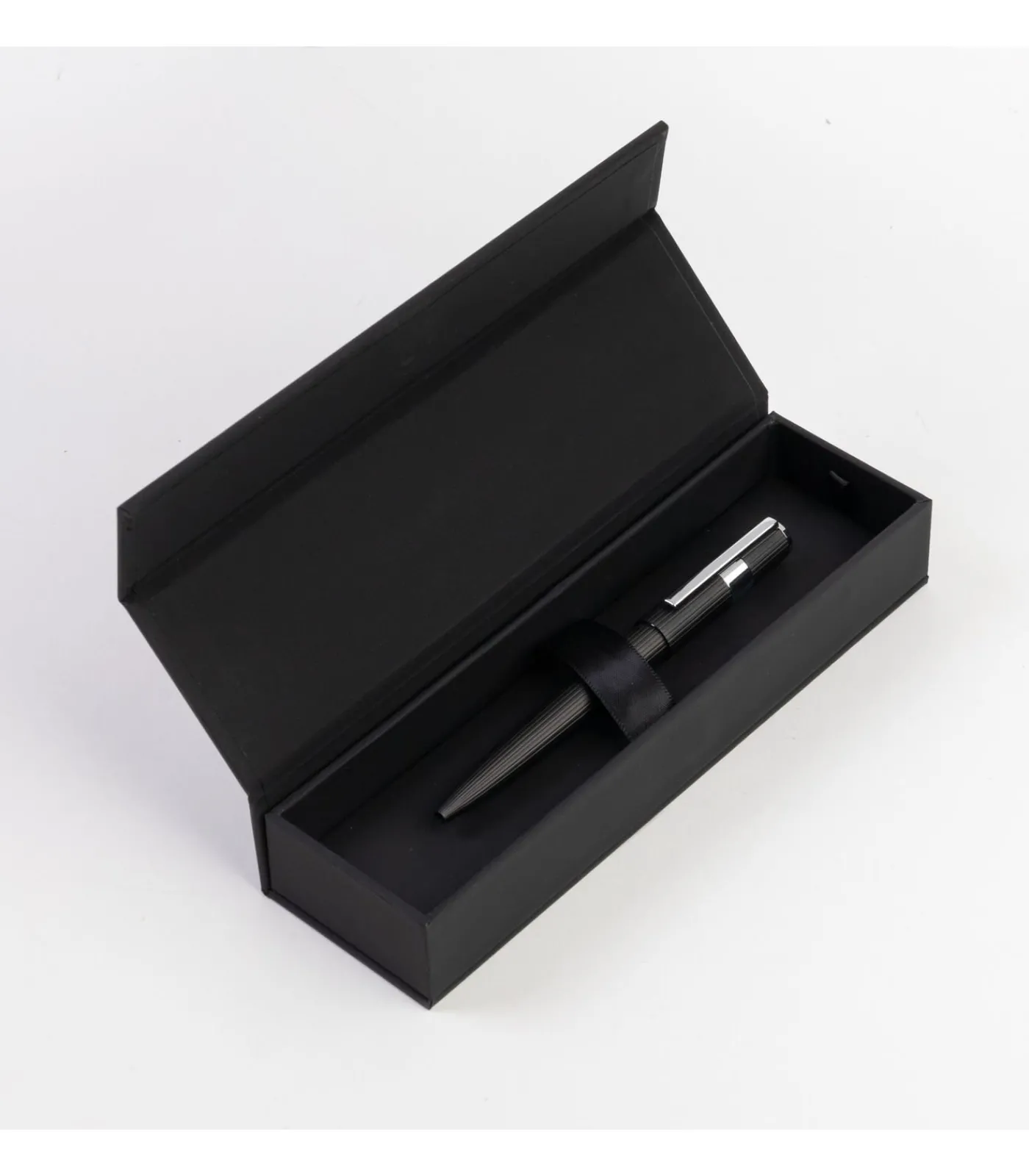 Hugo Boss Balpen Gear Pinstripe Black / Chrome