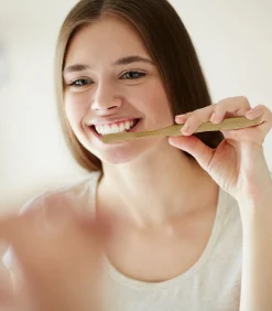 Dr Botanicals Bamboe Tandenborstel - Blauw