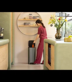 Brabantia Bo Pedaalemmer, 30 liter, stil sluitend, kunststof binnenemmer - Platinum