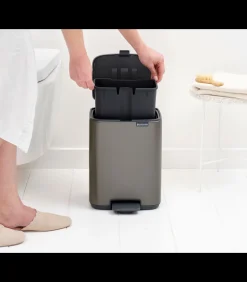 Clearance Bo Pedaalemmer, 7 liter, stil sluitend, kunststof binnenemmer - Platinum Manden En Bakken