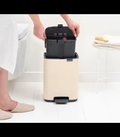 Brabantia Bo Pedaalemmer, 7 liter, stil sluitend, kunststof binnenemmer - Soft Beige
