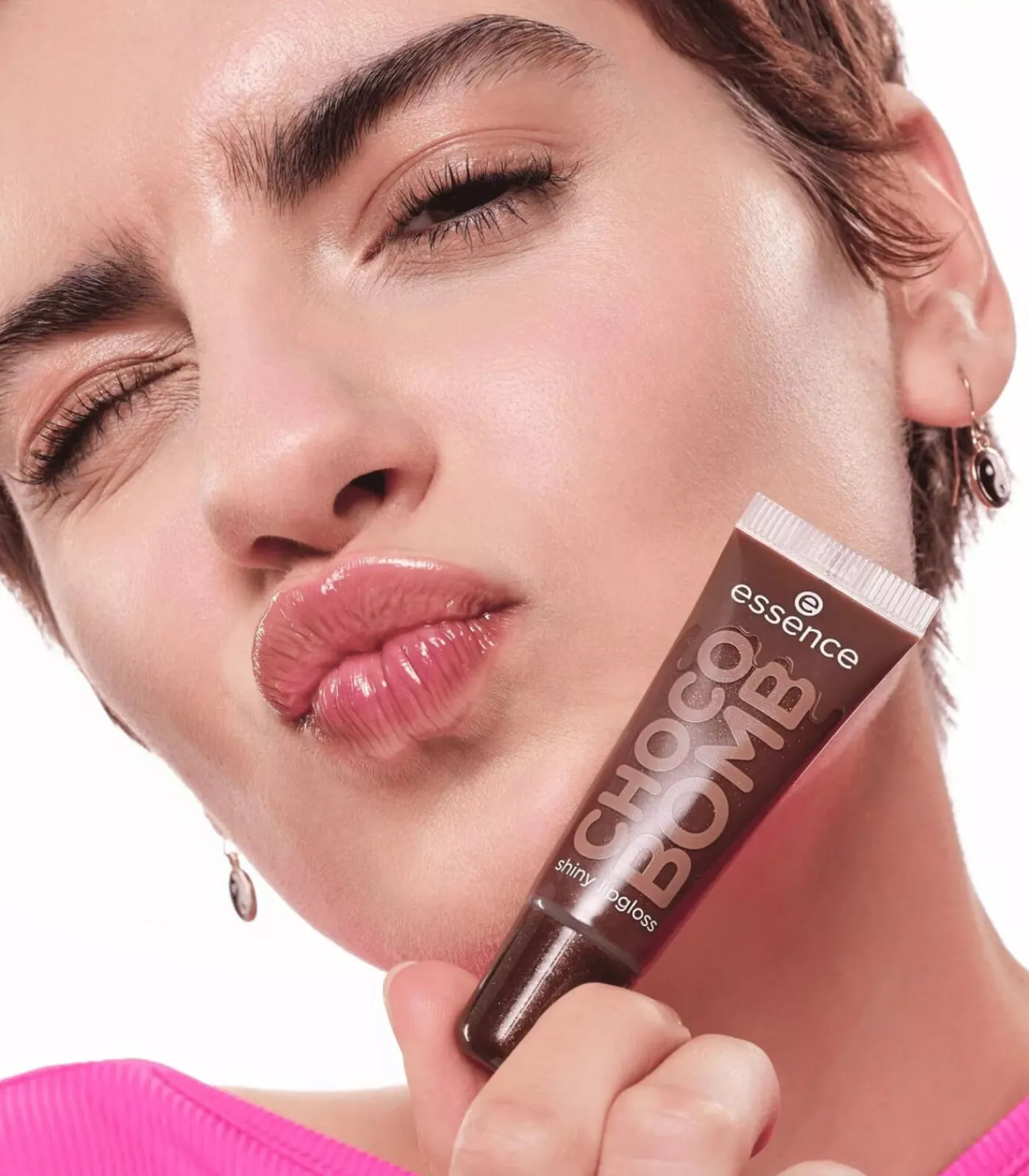 Essence Choco Bomb Shiny Lippenglans