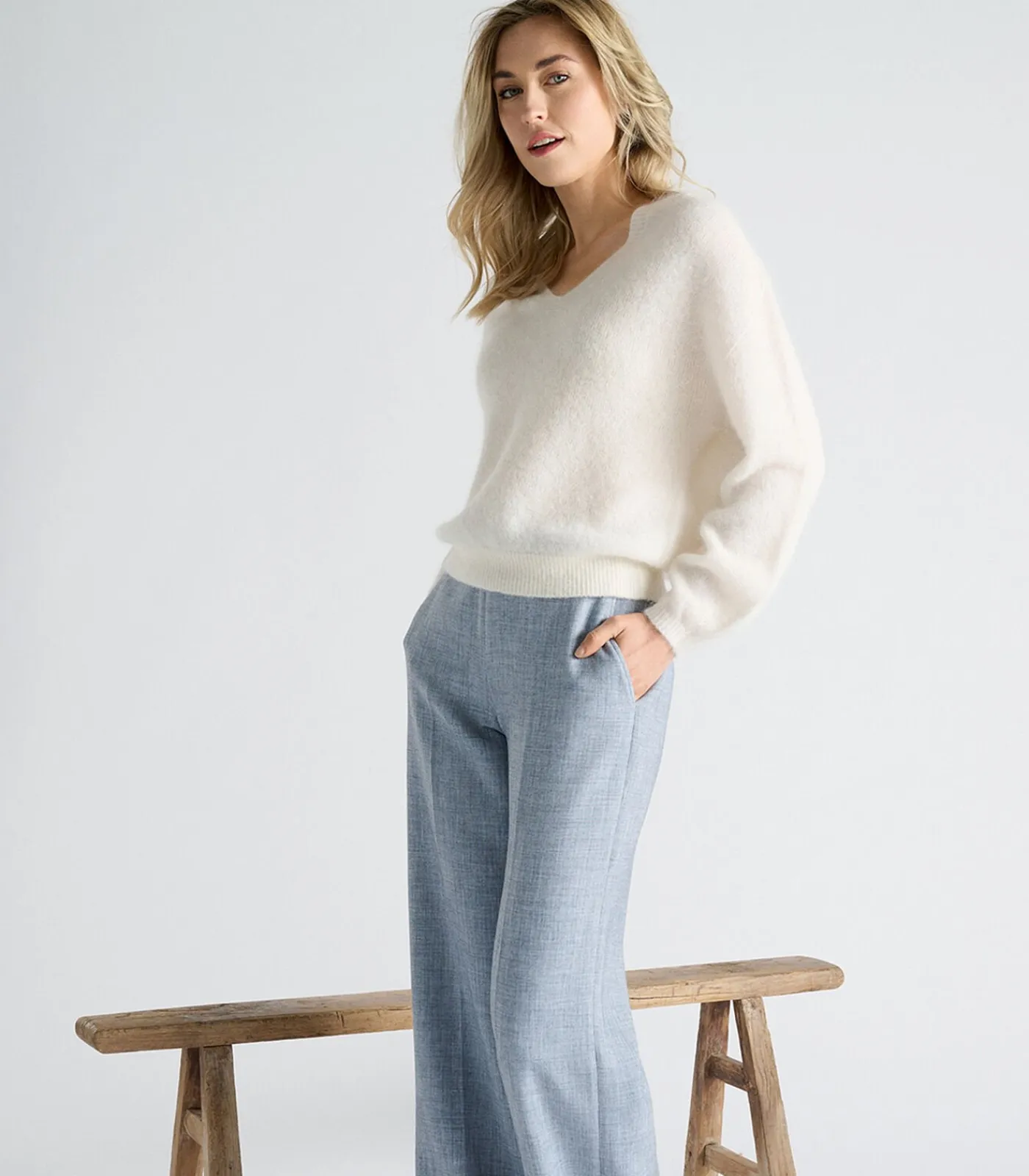 DAMES Marie Méro Ecru pull met v-hals