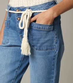 DAMES Deeluxe ELARA - Lange, casual bermudashort van slim-fit blauw denim