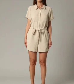 DAMES Deeluxe FLINE - Korte jumpsuit met overhemdkraag en strikceintuur