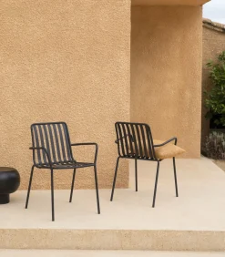 Tikamoon Gaby - Zwart metalen tuinstoel