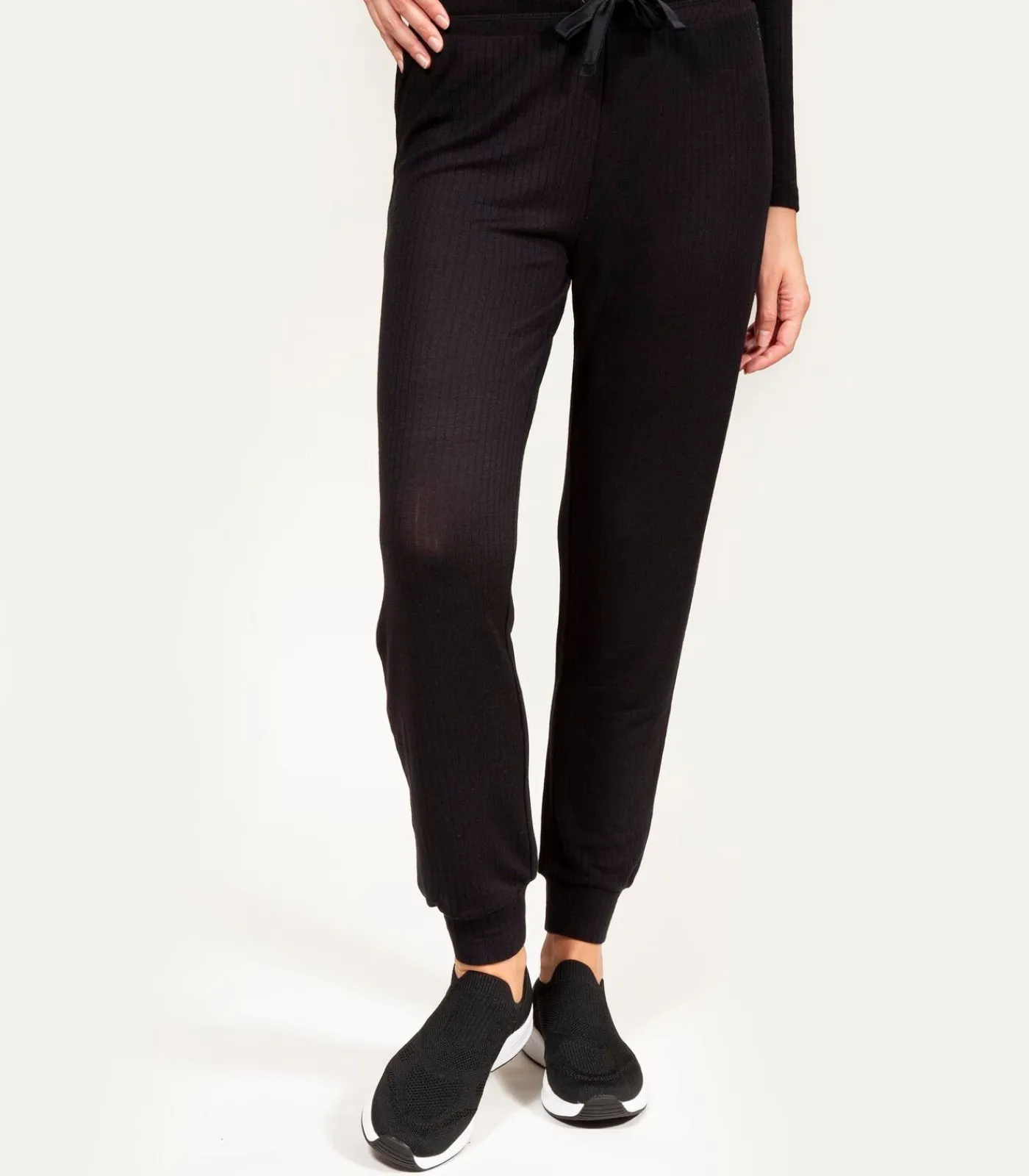 DAMES ISOTONER Geribde joggerbroek voor dames Zwart
