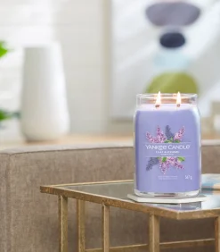 Yankee Candle Geurkaars Lilac Blossoms Signature Large Jar