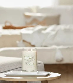 Yankee Candle Geurkaars White Gardenia Signature Medium Jar