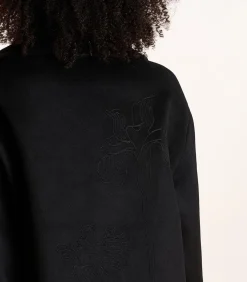 Outlet Halflange zwarte mantel met wollen borduurwerk DAMES Jassen