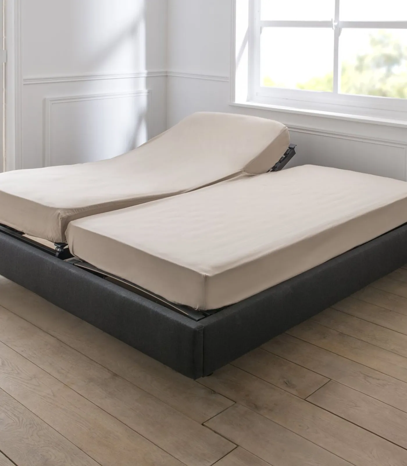 Anne de Solène HoesLaken | DUO Vexin · Grège