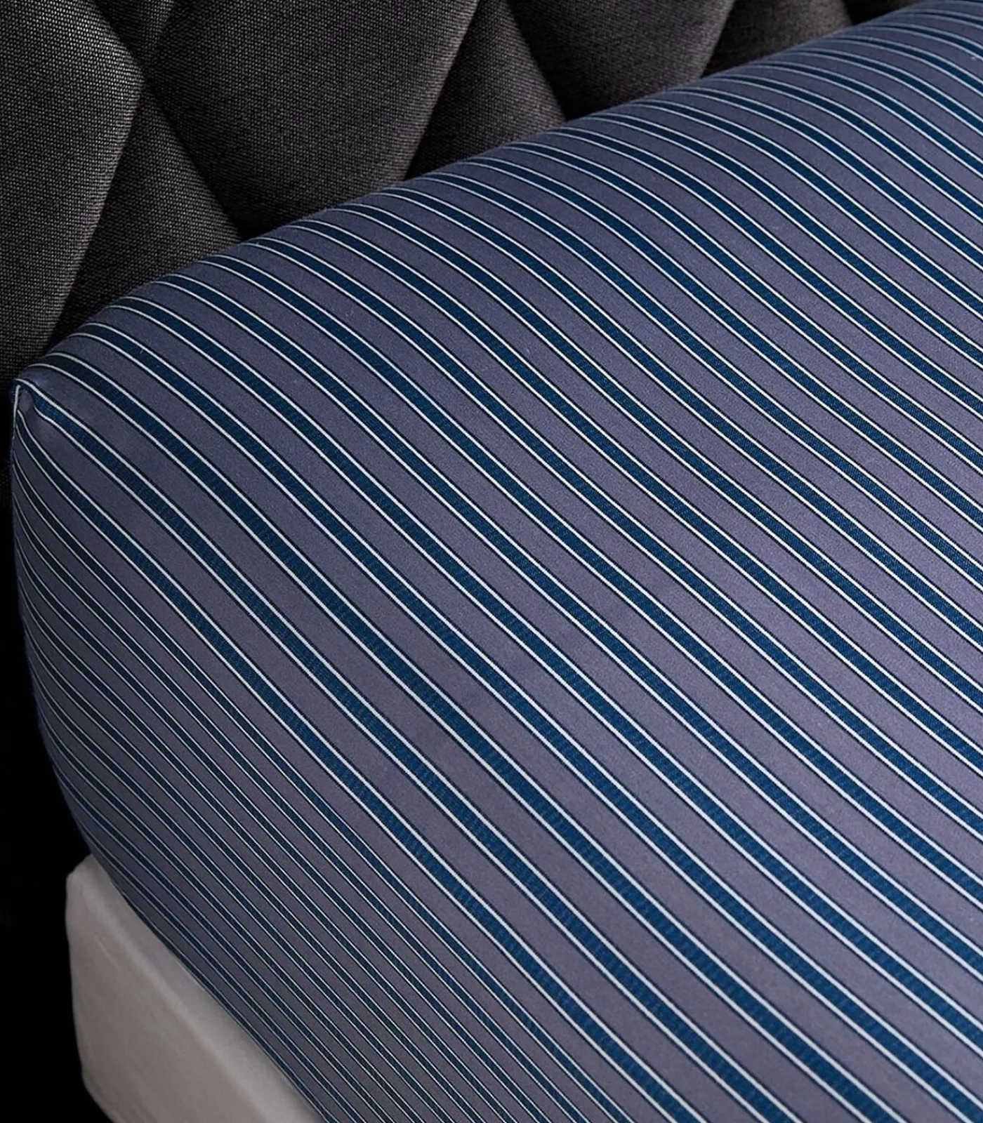 Anne de Solène HoesLaken | Hécate