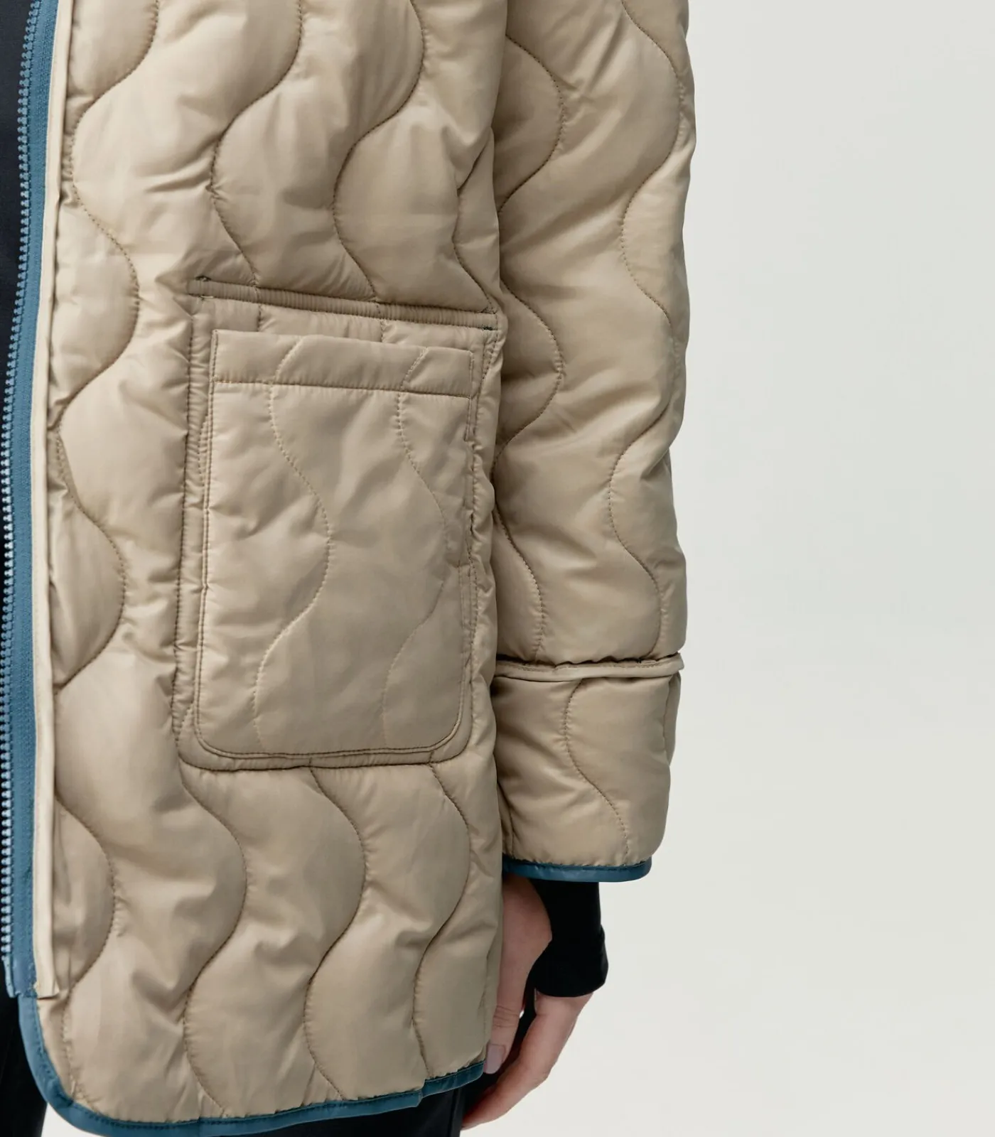 DAMES Born Living Yoga Jasje Yasu