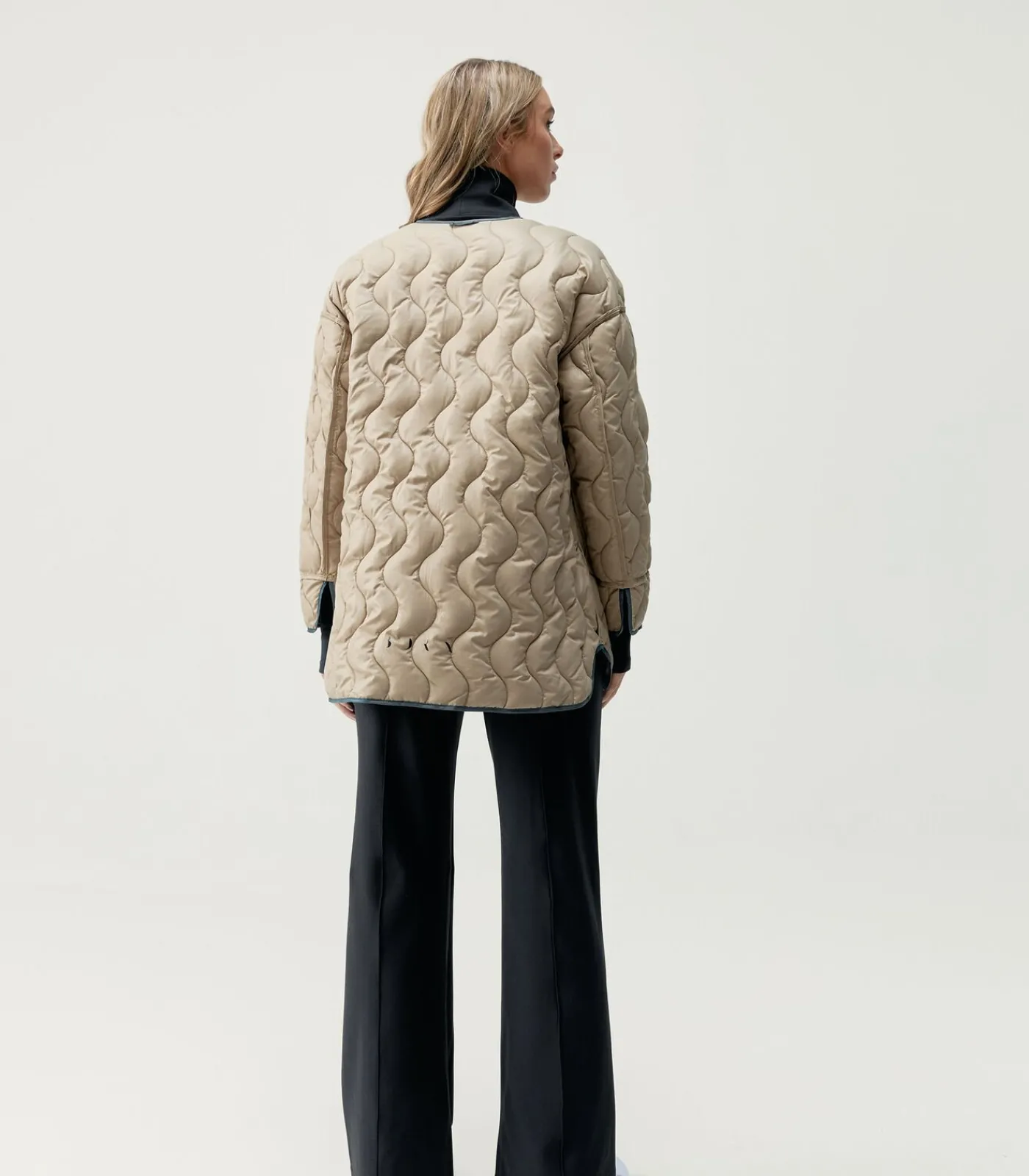 DAMES Born Living Yoga Jasje Yasu