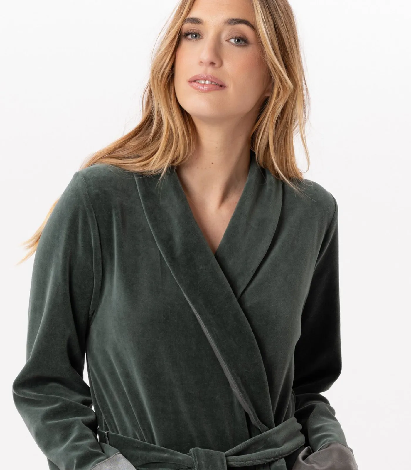 DAMES LE CHAT Kruislingse badjas van fluweel ESSENTIEL H67A