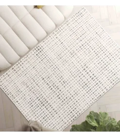 Oviala Laagpolig vloerkleed met ecru vierkant patroon 120 x 170 cm