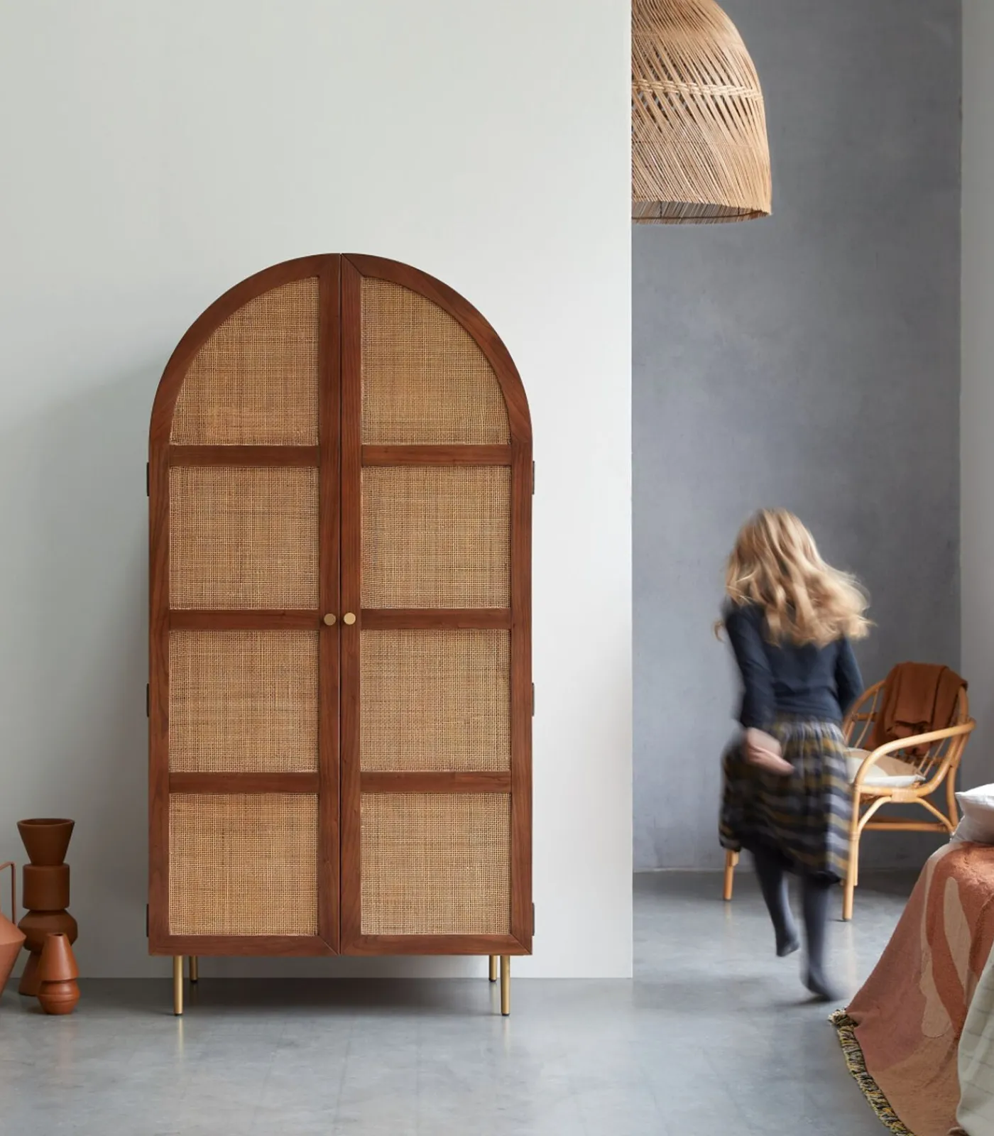 New Lisbeth - Kast van iepenhout en riet Meubels