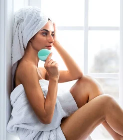 FOREO LUNA 4 mini Gezichtsreiniger Alle Huidtypen, Artic Blue