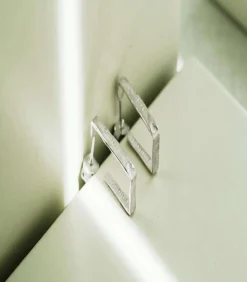 Middelgrote zilveren oorbellen Lignis fijn DAMES Oorbellen