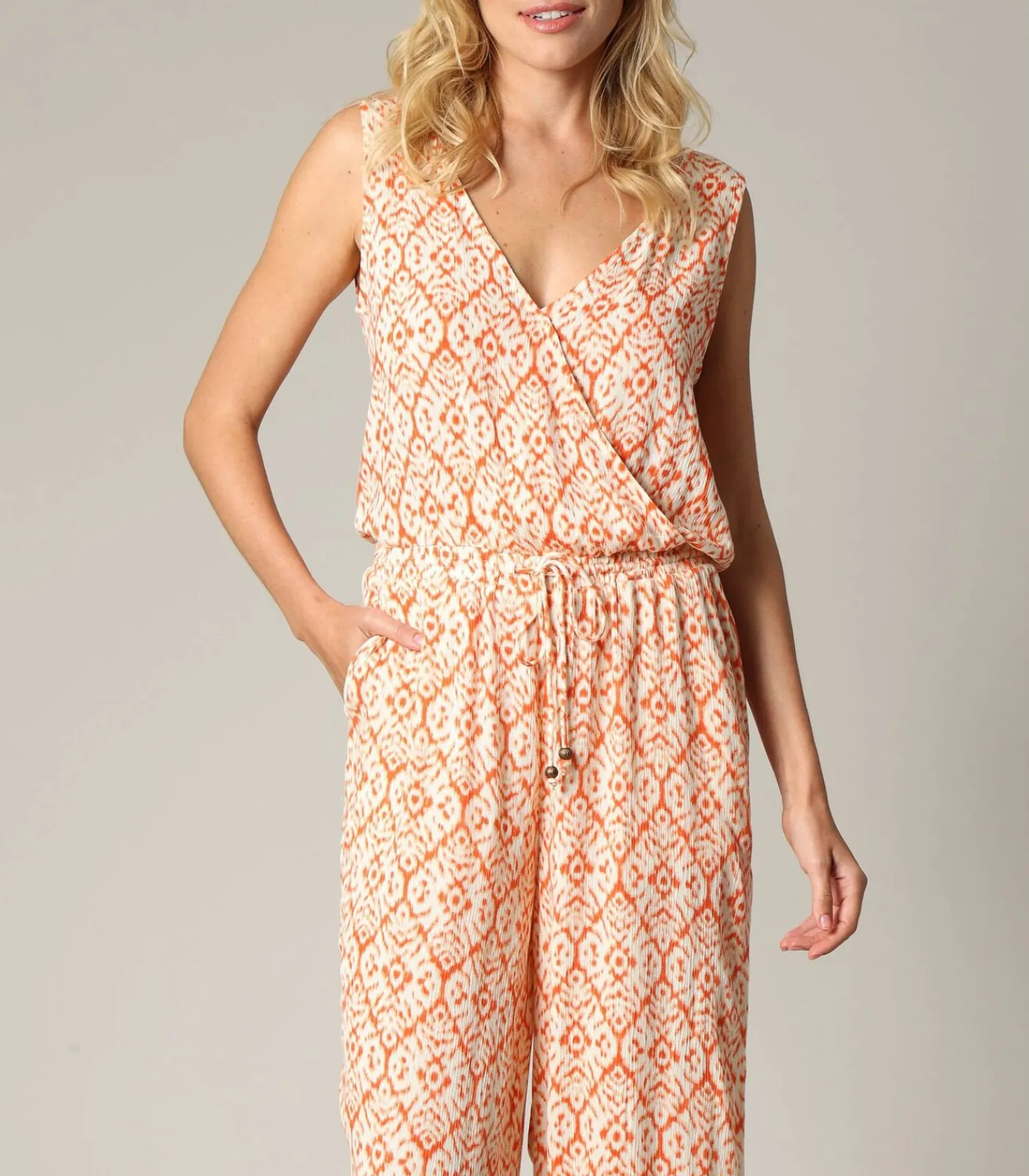 MIRZOU - Mouwloze Boheemse wikkeljumpsuit met etnisch patroon DAMES Jumpsuits
