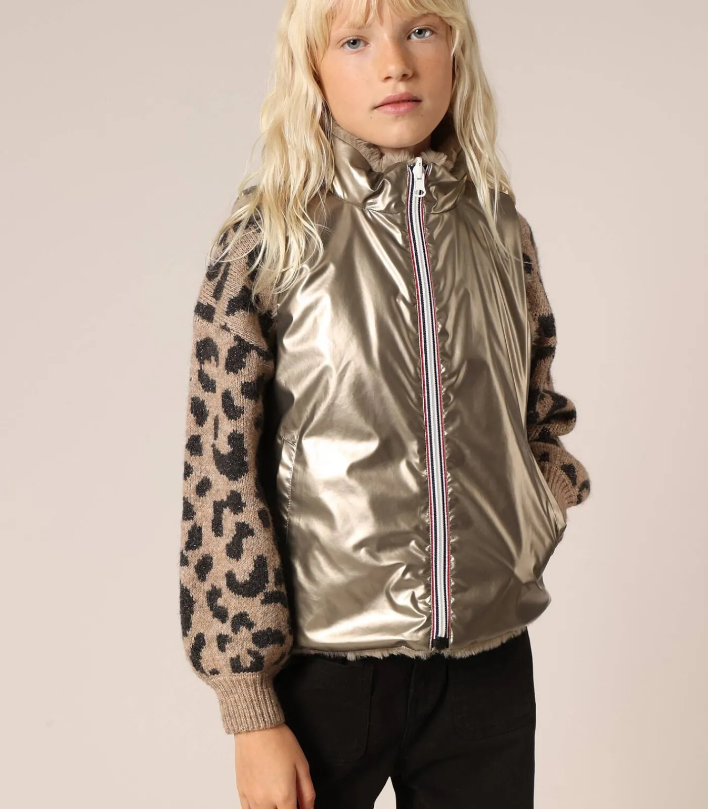 Kinderen Deeluxe NARA - Omkeerbaar mouwloos vest met imitatiebont en metallic voorkant