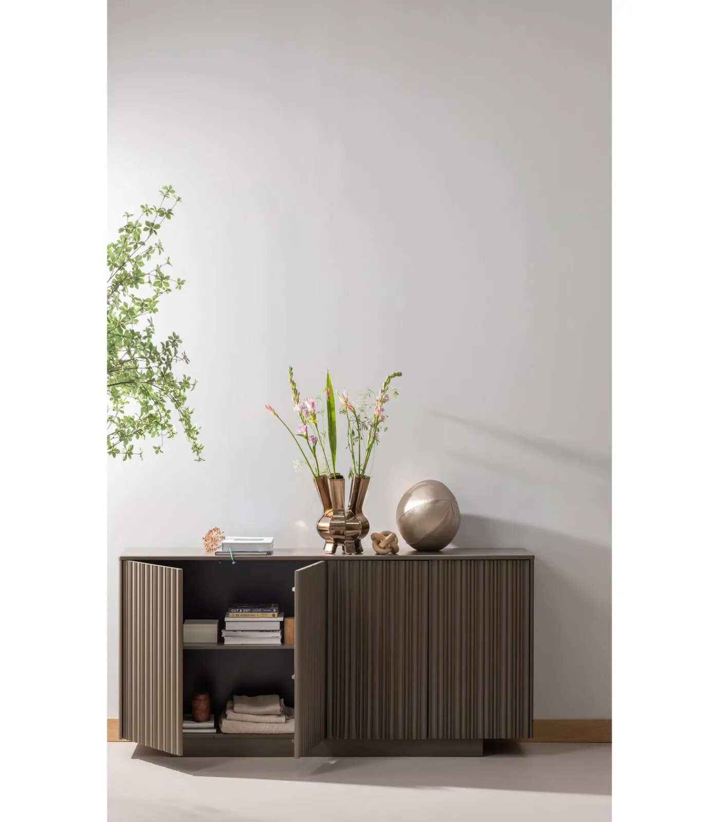 Clearance Nova Dressoir 200 cm - Grenen - Truffel Bruin - 85x200x40 Meubels