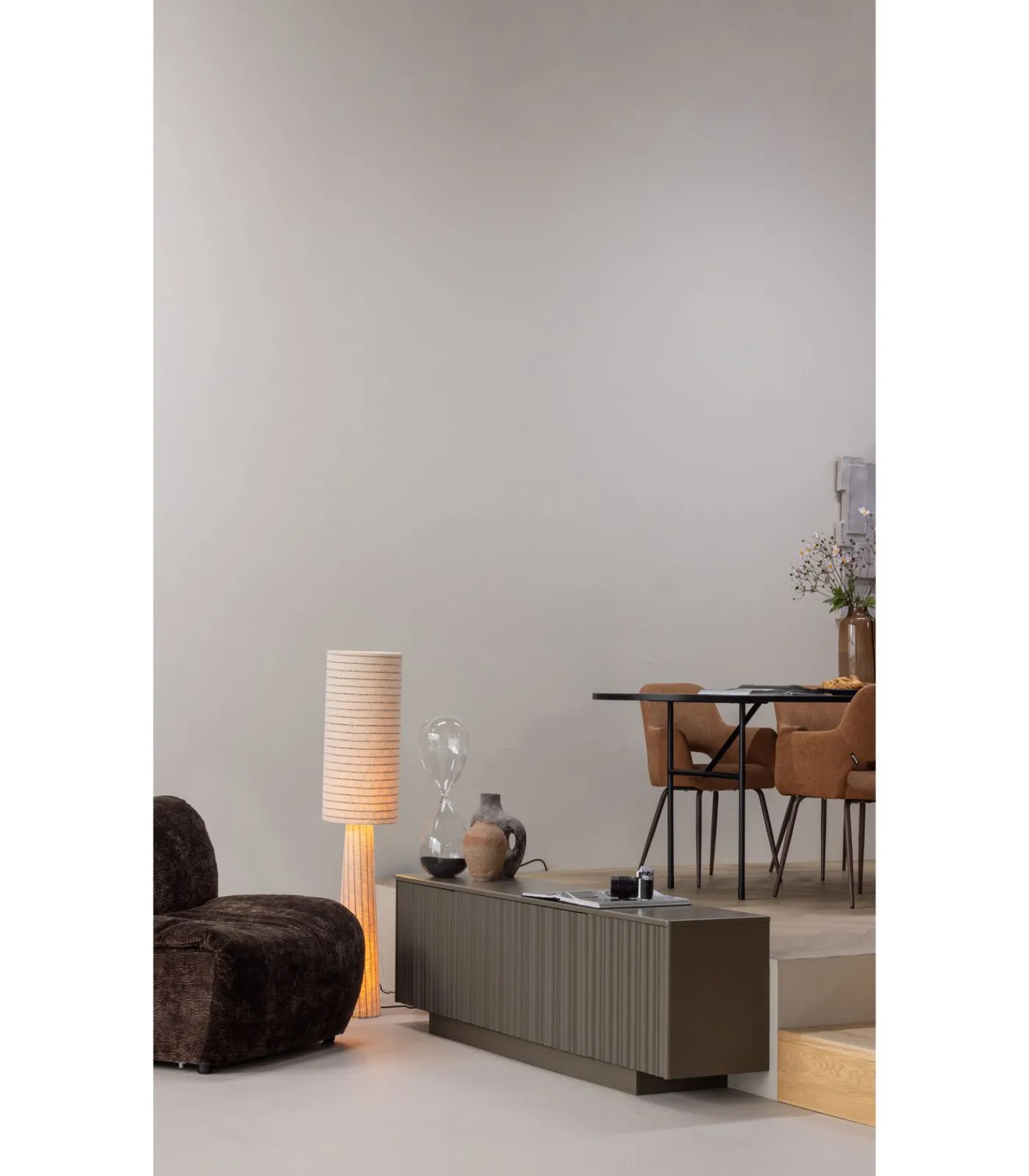 WOOOD Nova Tv Meubel 200 cm - Grenen - Truffel Bruin - 54x200x40