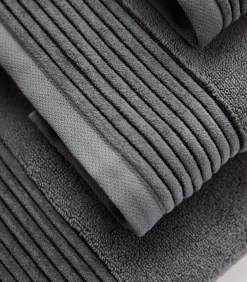 Premium Handdoek SOOTHING SHADOWS. Biologisch Katoen Handdoeken