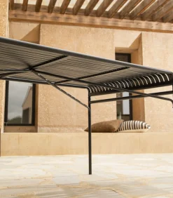 Tikamoon Rechthoekige metalen tuintafel 172 Gaby zwart