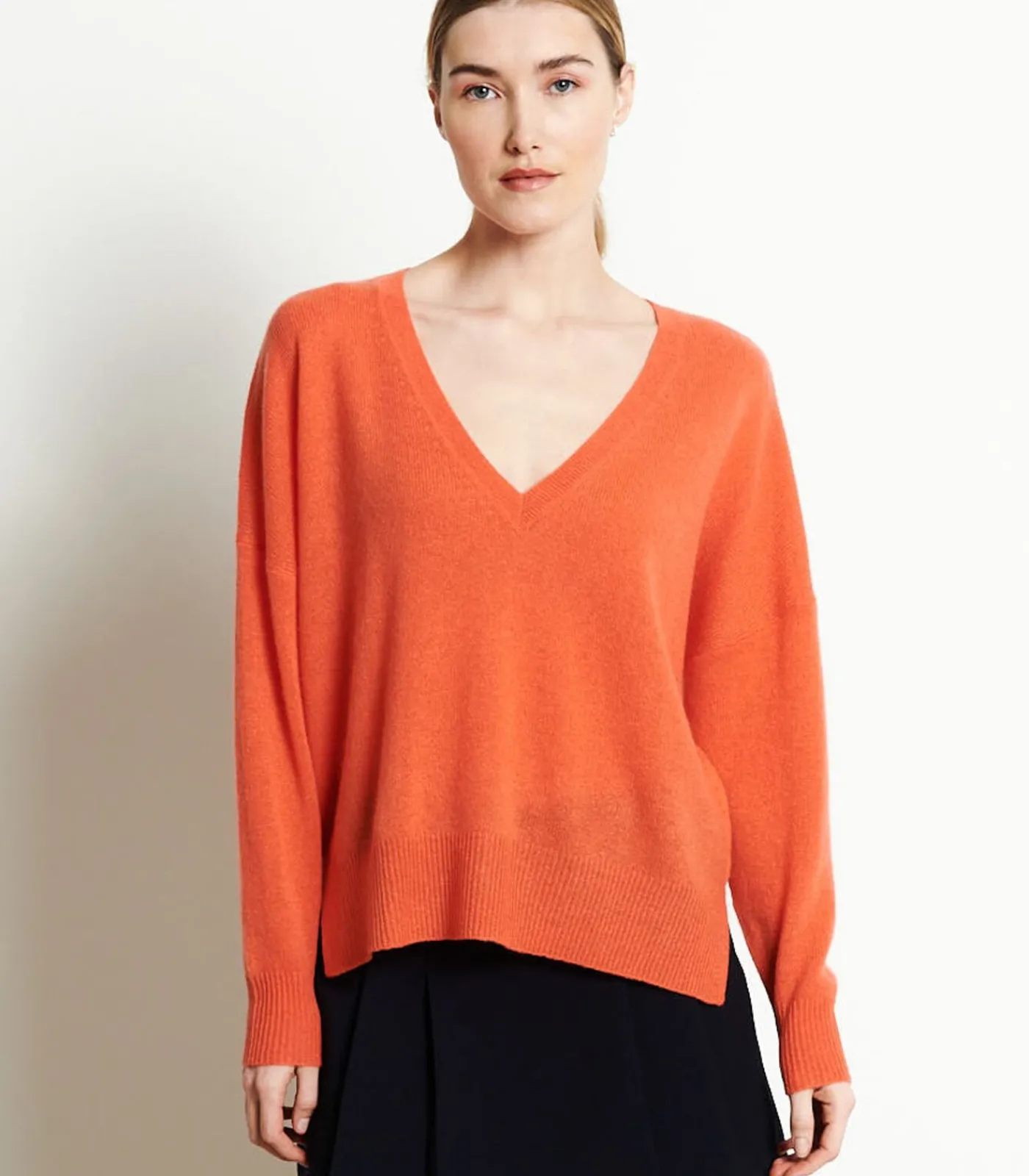 Outlet RIA 3 Diepe V-Hals Trui - 100% kasjmier DAMES Truien & Cardigans