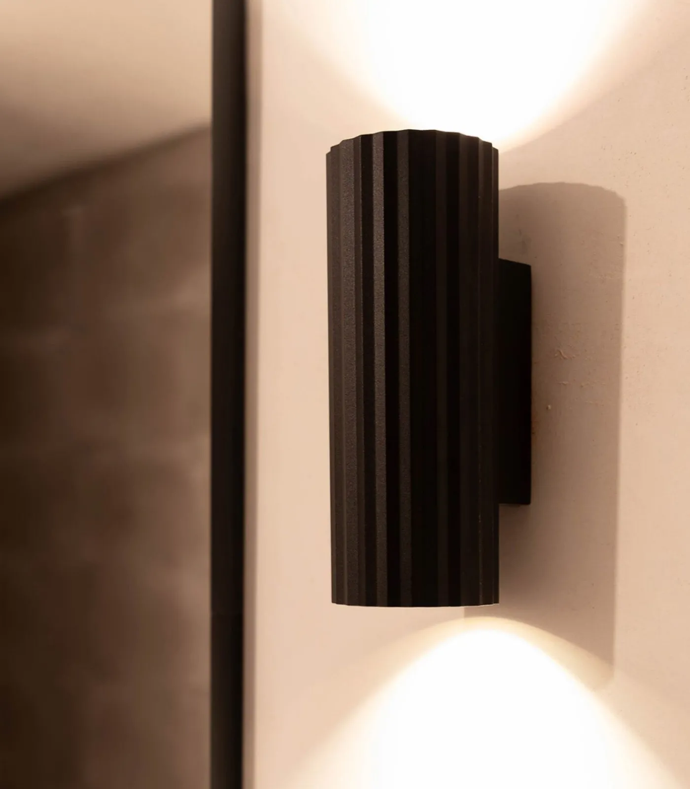 Atmooz Ribble - Wandlamp - Zwart