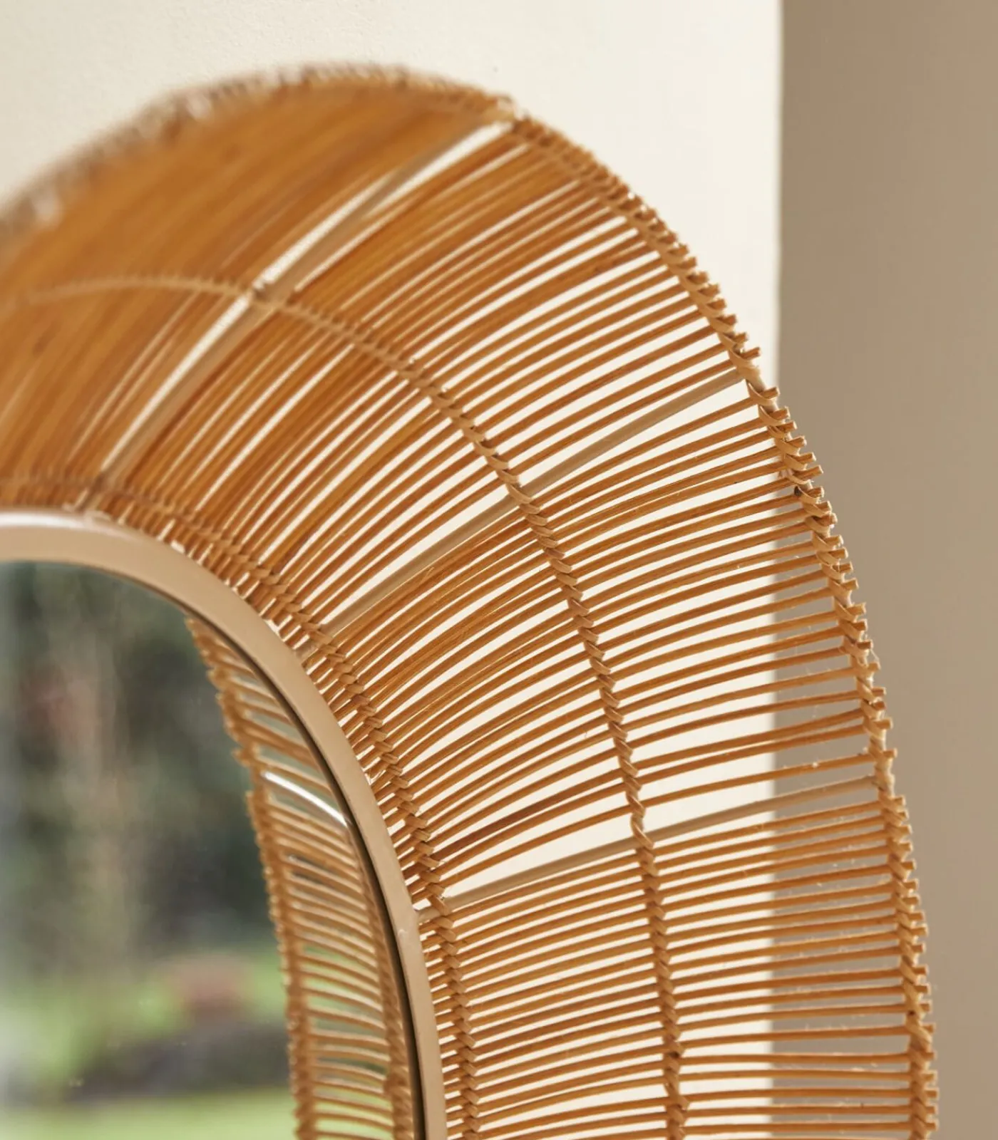 Hot Ronde spiegel van natuurvezel 60 cm Rosie Spiegels