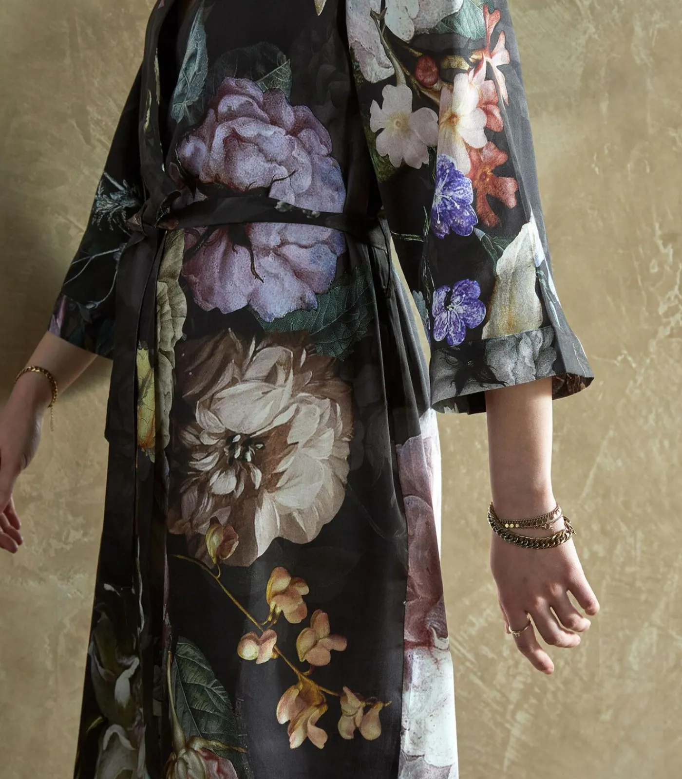 DAMES ESSENZA SARAI FLEUR FESTIVE - Kimono