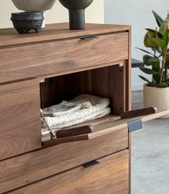 Tikamoon Senson - Massief notenhouten ladekast