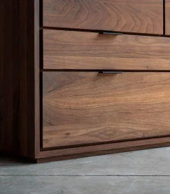 Tikamoon Senson - Massief notenhouten ladekast