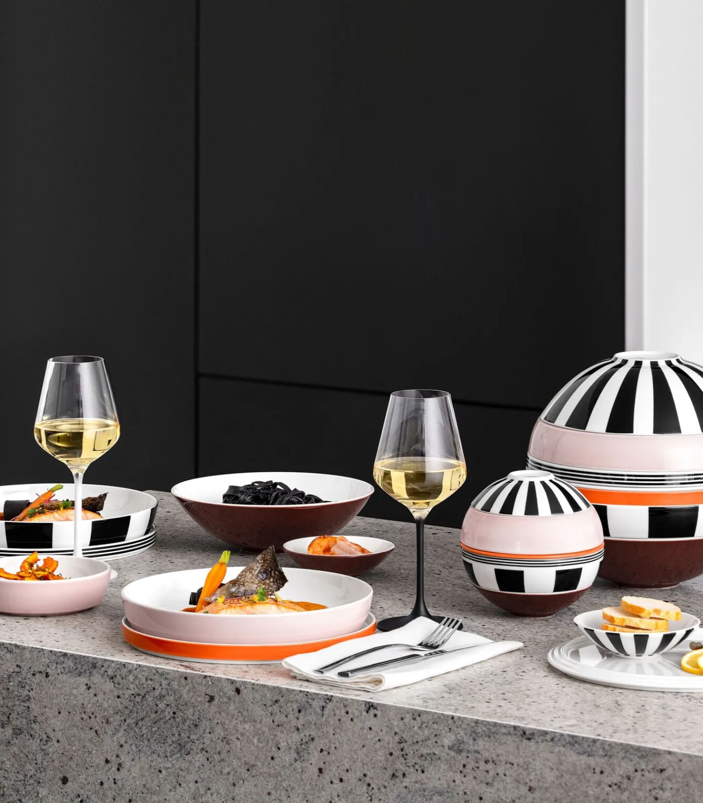 New Serviesset La Boule - Memphis - 7-Delig Tafelgerei