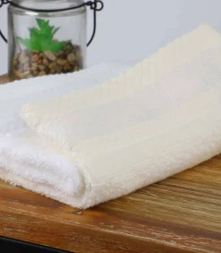 Linandelle Set van 12 ecru katoenen washandjes