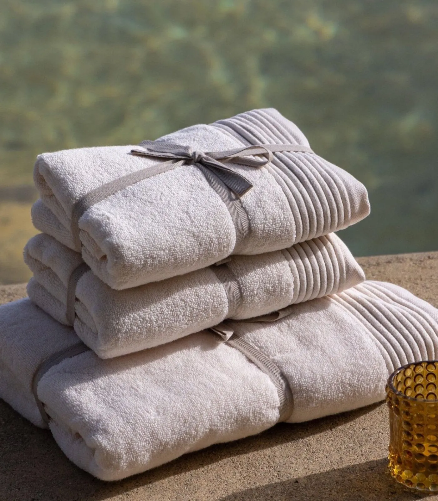 SOWL Set van 2 Premium Handdoeken SERENE BLISS. Biologisch Katoen