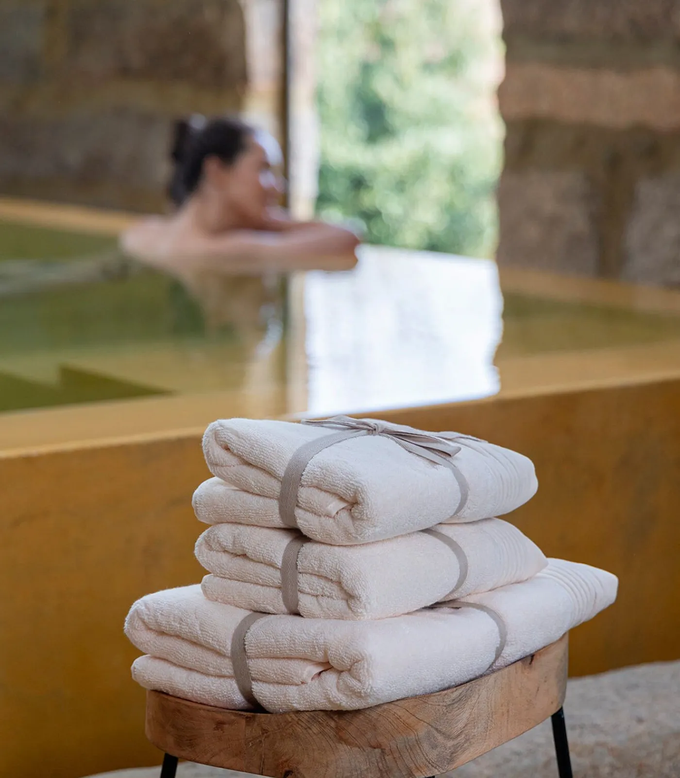 SOWL Set van 2 Premium Handdoeken SERENE BLISS. Biologisch Katoen