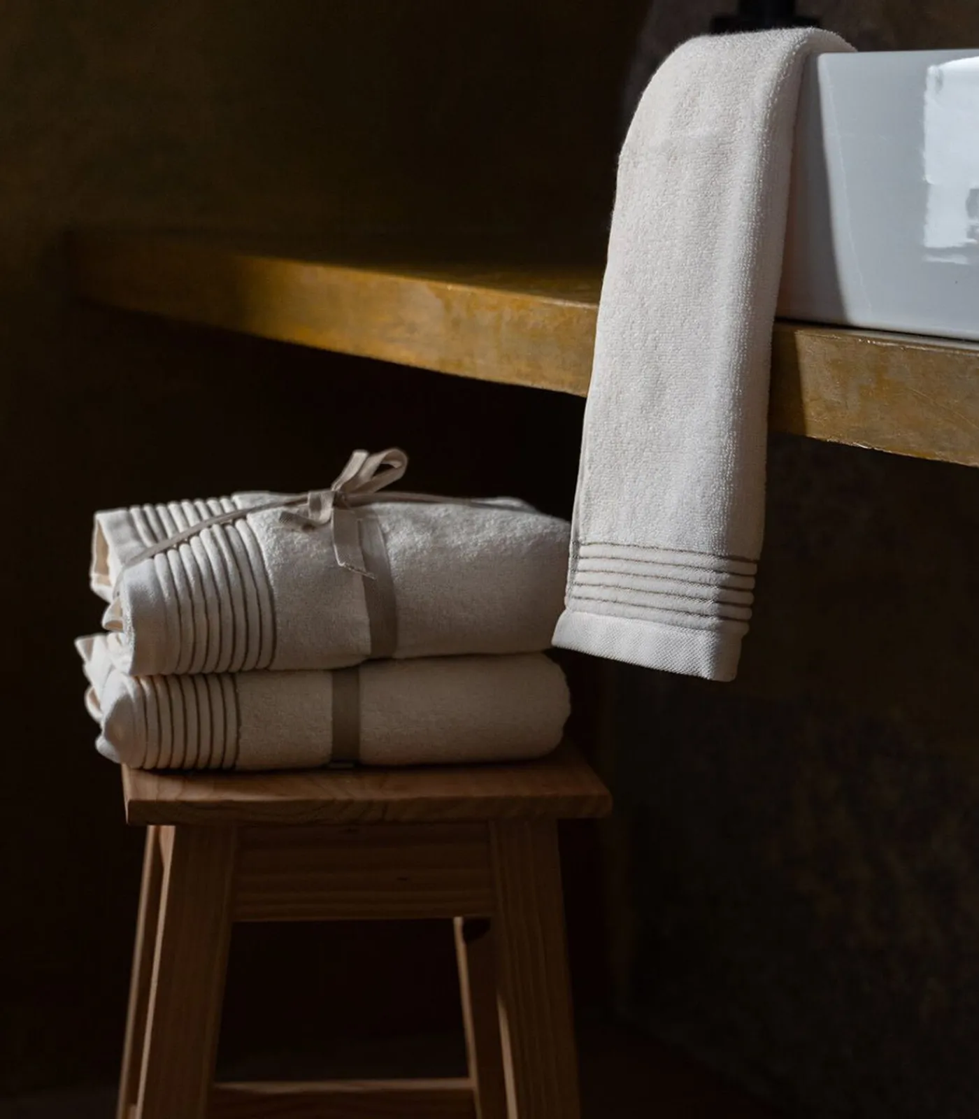 SOWL Set van 2 Premium Handdoeken SERENE BLISS. Biologisch Katoen