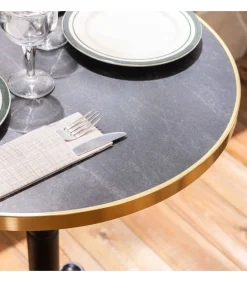 Oviala Set van zwart marmeren terrastafel en 2 blauwe stoelen