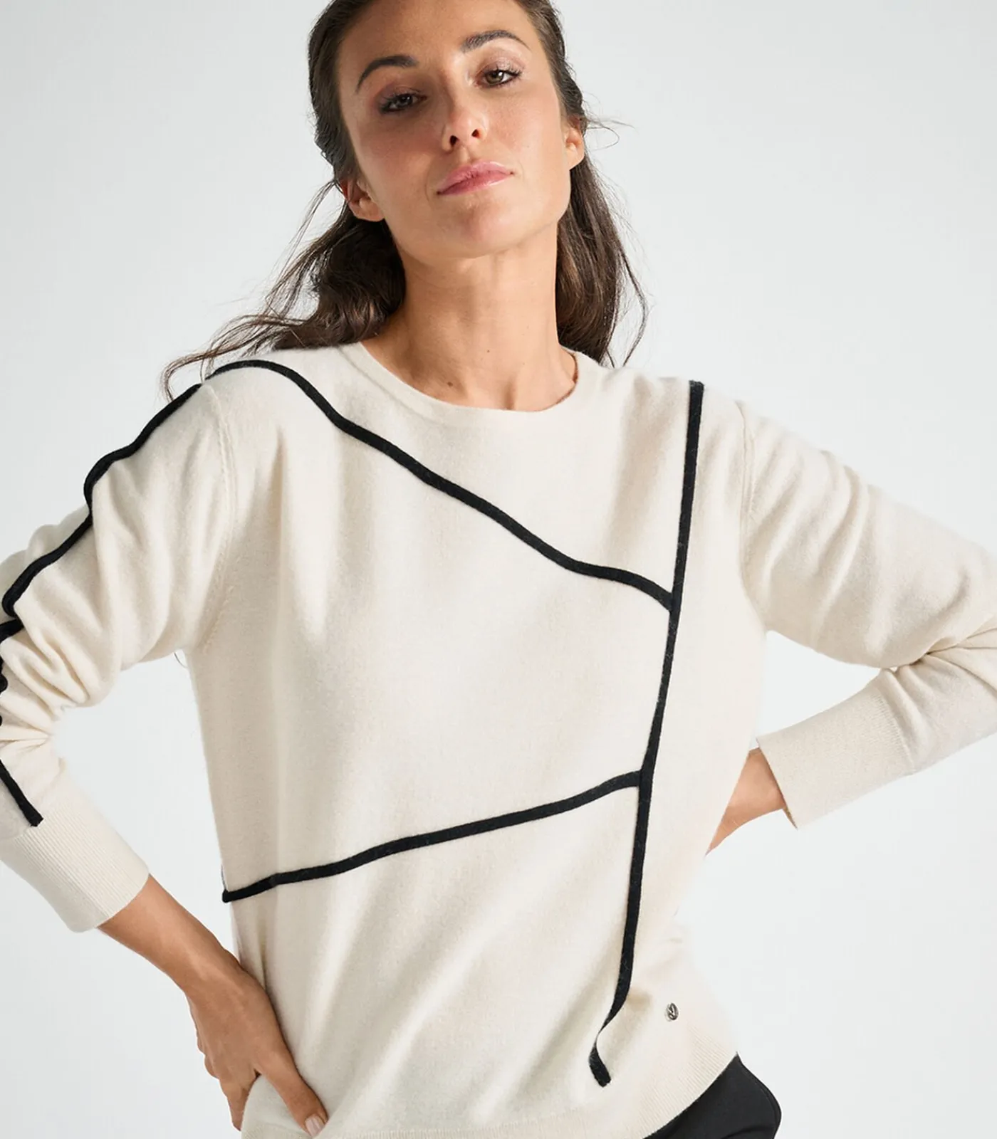 Stijlvolle pull in ecru met zwarte belijning DAMES Truien & Cardigans