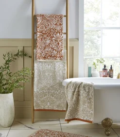 William Morris at Home Strawberry Thief Linen-rust Badhanddoek