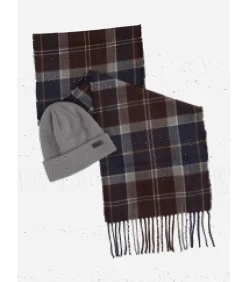 Heren Barbour Swinton beanie and Galingale scarf gift set - midnight oak