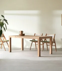 Hot Tafel in massief eikenhout met knoesten 6-8 pers. Eden Tafels