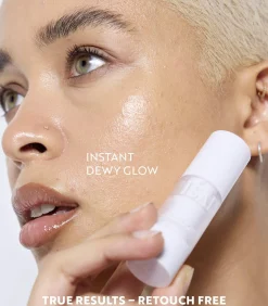 Hot The Wake Up the Glow All Over Dew Stick Teint