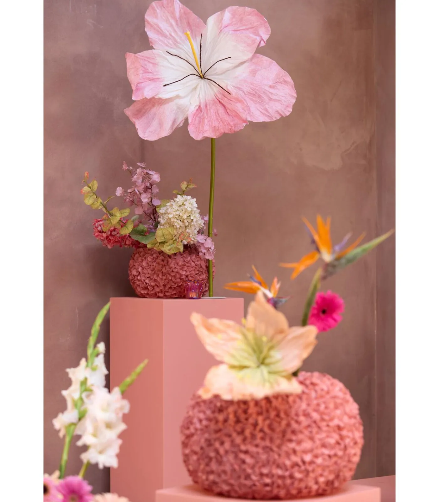 Hot Vaas Phylia - Koraalrood - Ø38cm Vazen